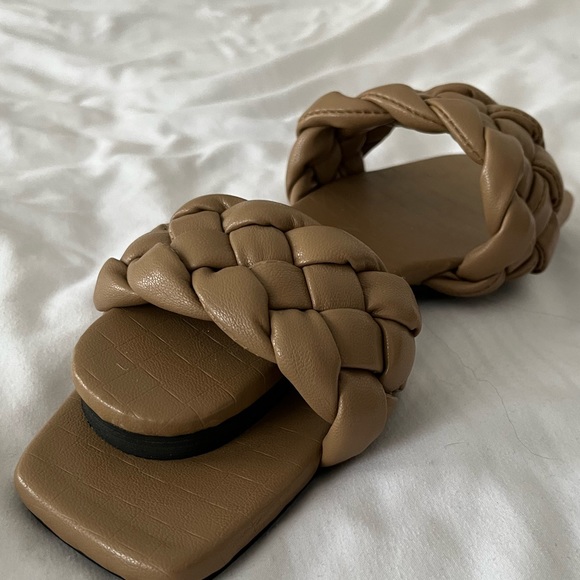 Brown slide - Picture 4 of 4